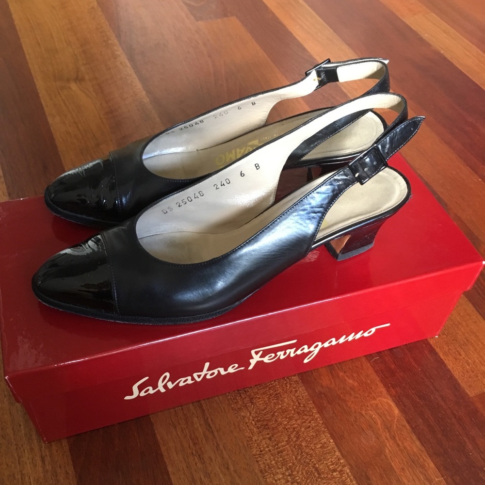 Women’s shoes